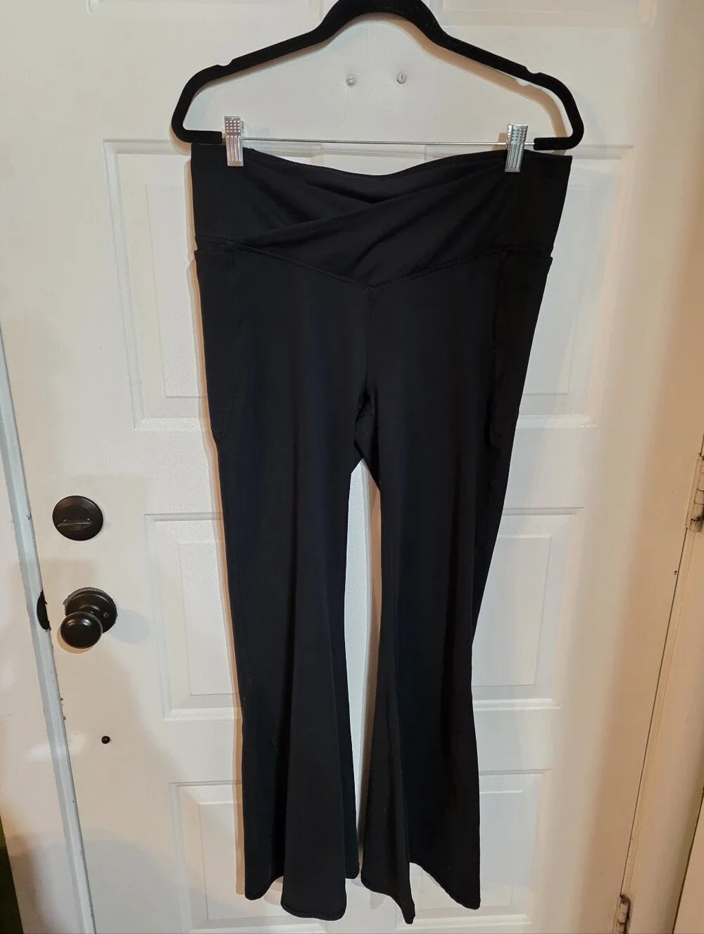 Fabletics Oasis PureLuxe High-Waisted Crossover Flare Black XL - Picture 7 of 7
